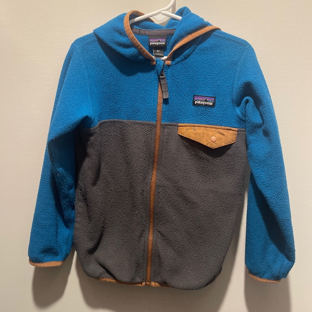 Boys 5T Patagonia Fleece Jacket w. Hood